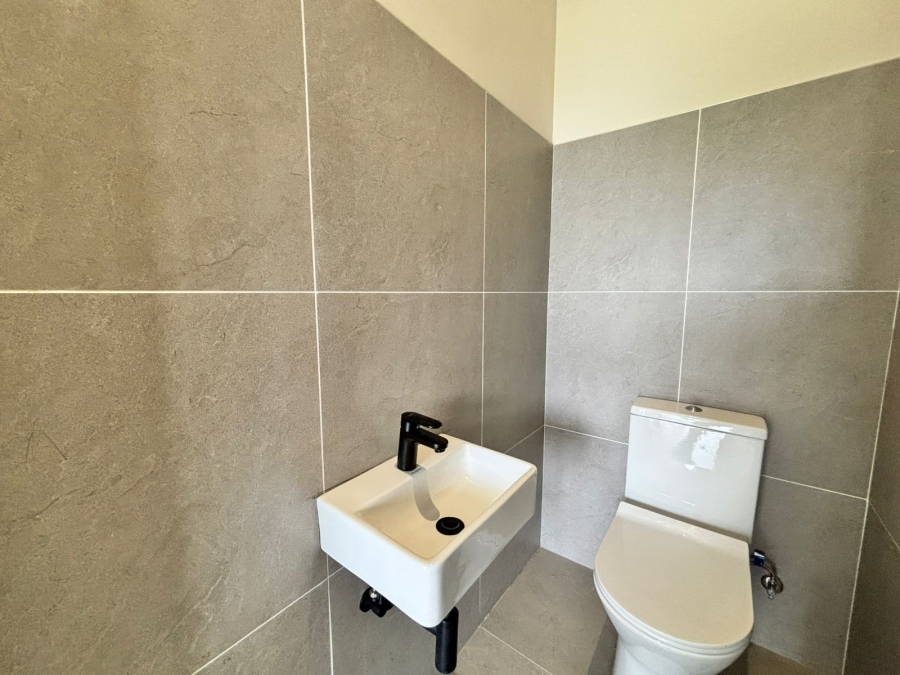 To Let 3 Bedroom Property for Rent in Helderzicht Eco Estate North West